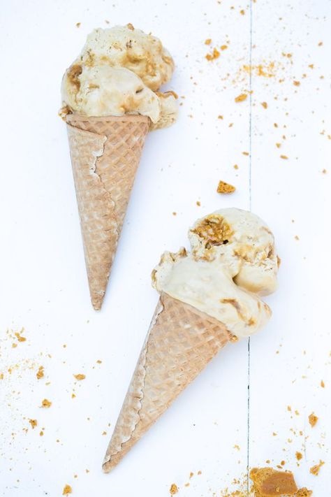 New Zealand Hokey Pokey Ice Cream Recipe - Sugar and Charm Sugar and Charm Honeycomb Recipe, Hokey Pokey, Anna Pavlova, Ice Cream Recipe, Dessert Ingredients, Golden Syrup, Ice Cream Flavors, Ice Cream Shop, Ice Cream Maker