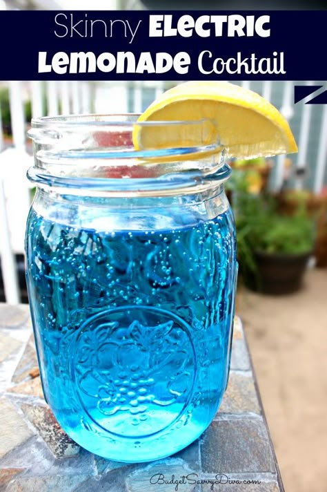 Skinny Electric Lemonade Recipe. This would be great frozen in a zip lock bag for the beach! Electric Lemonade Recipe, Electric Lemonade, Lemonade Cocktail, Lemonade Recipe, Drink Drank Drunk, Lemonade Recipes, Summer Drink, Alcohol Drinks, 5 O Clock Somewhere