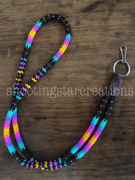 Beaded Wristlets Native American, Native American Bracelets Pattern, Beaded Lanyards Native American Pattern, Native Beaded Lanyards, Indigenous Beaded Lanyard, Beaded Keychains Native American, Beading Lanyards, Beaded Lanyards Diy, Beaded Lanyards Native American