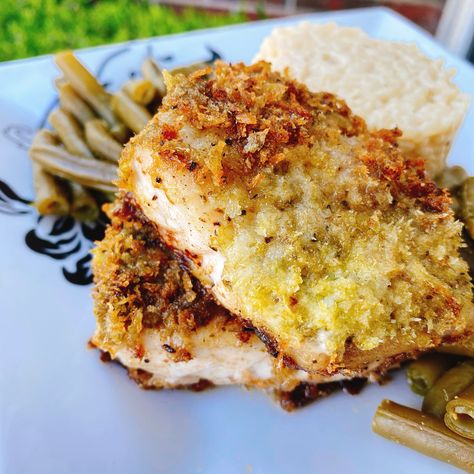 Pesto-Crusted Grouper Ways To Use Pesto, Sauces For Fish, Grouper Recipes, Grouper Fillet, Greek Spices, Grouper Fish, Homemade Tartar Sauce, Best Seafood Recipes, Healthiest Seafood