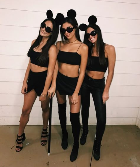 Halloween Constumes, Diy Group Halloween Costumes, Hippie Costume Halloween, Meme Costume, Best Group Halloween Costumes, Hippie Halloween, Bff Halloween Costumes, Best Friend Halloween Costumes, Halloween Costumes College Girls