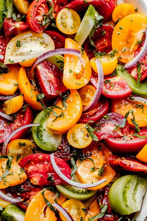 Tomato Mint Salad, Sliced Tomato Salad, Heirloom Tomatoes Recipes Salad, Heirloom Cherry Tomatoes, Southern Tomato Salad, Heirloom Tomatoes Recipes, Heirloom Tomato Salad Recipes, Summer Tomato Salad, Heirloom Tomato Recipes