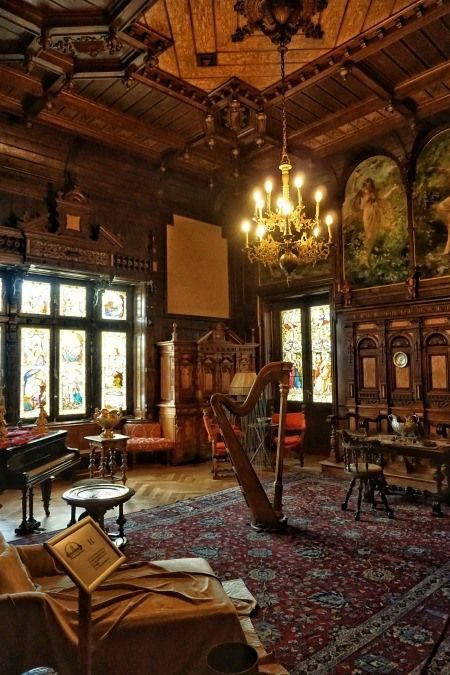 #jazz #oldmoney #luxury #90s #music #architecture #life #billevans #aesthetics #oldmoneyaesthetics #theworld #musicworld #livingroom #homedecor Castle Aesthetic Interior, Sinaia Romania, Victorian Castle, Castle Rooms, Peles Castle, Aesthetic Interior, Gowns Elegant, Castle Aesthetic, Castles Interior