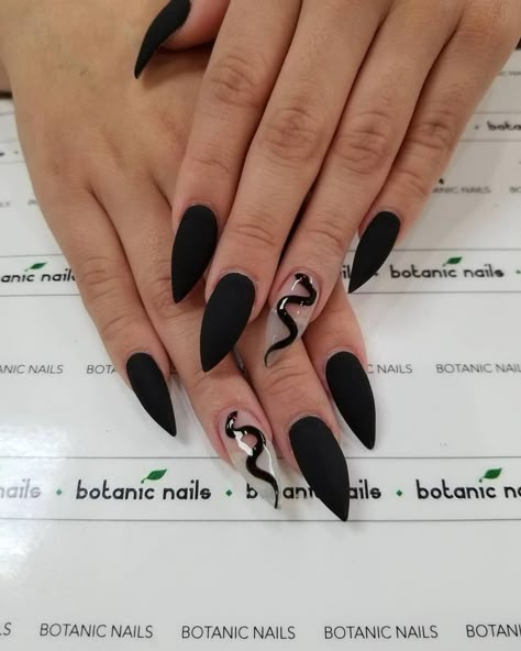 Stickers Walmart, Edgy Nail Art, Pedicure Design, Matte Stiletto Nails, Stiletto Shaped Nails, Nails Essie, Pedicure Station, Bright Nail Designs, Gel Pedicure