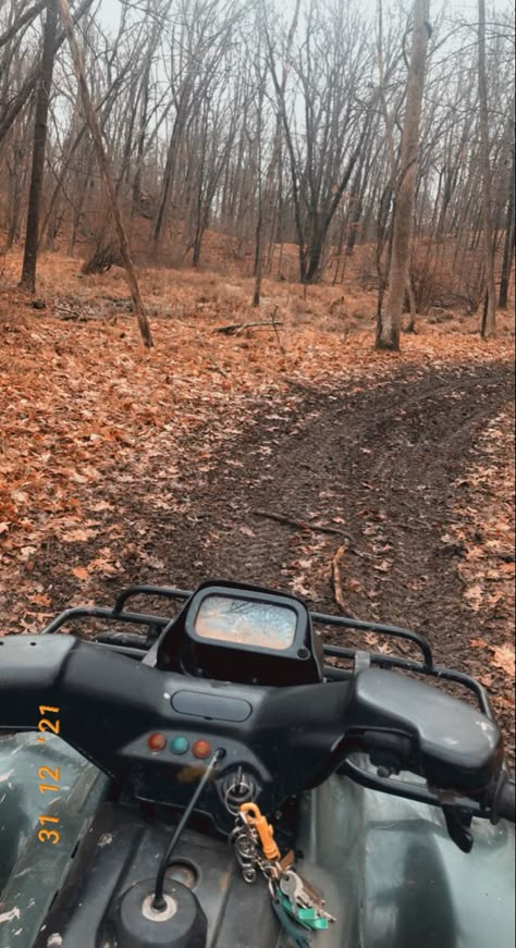 4 Wheelers Aesthetic, Country Bumpkin Aesthetic, 4 Wheeler Aesthetic, Alternative Country Aesthetic, Country Summer Wallpaper, Atv Pictures Ideas, Country Athestic, Atv Riding Aesthetic, Country Lockscreen