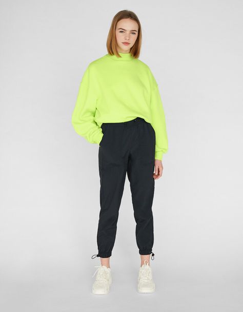 Neon Sweater Outfit, Sweater Outfit Winter, Neon Sweater, Winter Sweater Outfits, Neon Dresses, Classy Winter Outfits, Neon Outfits, Black Overalls, Neon Fashion