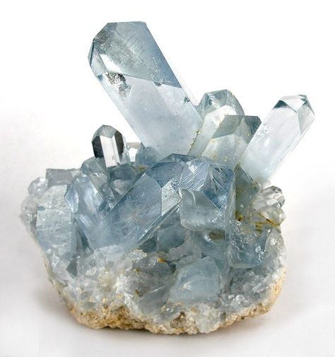 Celestite - (SrSO4) is a mineral consisting of strontium sulfate. The mineral is named for its occasional delicate blue color. Celestine is the principal source of the element strontium, commonly used in fireworks and in various metal alloys. Totem Animals, Blue Celestite, Chakra Throat, Celestite Crystal, Pastel Decor, Beautiful Rocks, Mineral Stone, Minerals And Gemstones, Rocks And Gems