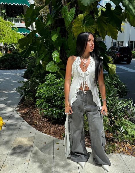 Jhene Aiko Clothes, Jhene Inspired Outfits, Jhene Aiko Outfits Style, Jhene Aiko Outfit Ideas, Jhene Concert Outfit, Jhene Aiko Outfits Concert, Jhene Aiko Concert Outfit Winter, Jhene Aiko Inspired Outfits, Jhene Aiko Aesthetic Outfits