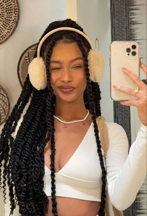 Cute Box Braids Hairstyles, Braids Hairstyles Pictures, Protective Hairstyles Braids, Hair Twist Styles, Pretty Braided Hairstyles, Girls Hairstyles Braids, Copper Style, Braided Hairstyles For Black Women, African Braids