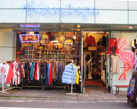 Shimokitazawa Record Stores, Bloxburg Houses, Vintage Clothing Stores, Vintage Thrift, Japan Trip, Soft Aesthetic, Thrift Shop, Clothing Vintage, Thrift Shopping