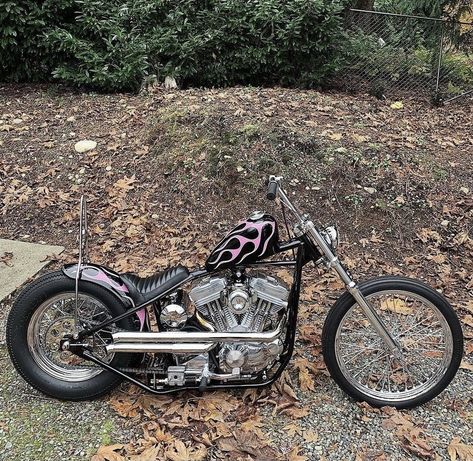 Motorcycle Baby, Sportster Chopper, Old School Chopper, Motorcycle Paint Jobs, Harley Bobber, Bobber Bikes, Custom Bobber, Motorcycle Painting, Chopper Motorcycle