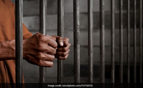 Indian-Origin Singapore Man Jailed For Obtaining Colleagues' Salary Info Check more at https://technologygeyan.com/indiann-origin-singapore-man-jailed-for-obtaining-colleagues-salary-info-4391151/ Flicker In The Dark, Darkmore Penitentiary, Cage Art, Jo Frost, Red Notice, Photo Glamour, Sewer System, Jail Cell, Life Sentence