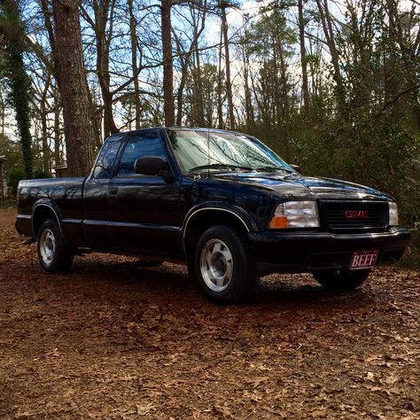 2000 GMC Sonoma Gmc Sonoma, Old Trucks, Drawing Ideas, Garage, Trucks, Vehicles, Quick Saves, Old Lorries