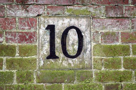 10 Chalk Fonts, Army Ranks, What's Your Number, Global Issues, Norfolk England, Numerology Numbers, Aesthetic Fonts, Abc 123, Number 10