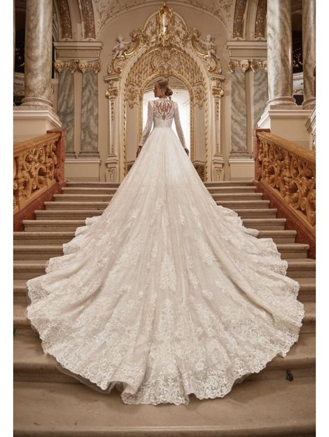 Wedding Dress Extra Long Train, Princess Wedding Dress Satin, Long Train Princess Wedding Dress, Royal Train Wedding Dress, Classy Wedding Dress Ballgown, Royalcore Wedding Dress, Royal Wedding Dress Queens, Royal Wedding Dress Aesthetic, Luxury Wedding Dress Ballgown