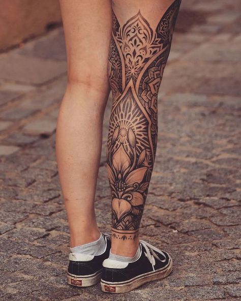 Tattoo Bein Frau, Back Of Thigh Tattoo, Calf Tattoos For Women, Tato Mandala, Upper Leg Tattoos, Back Of Leg Tattoos, Lower Leg Tattoos, Shin Tattoo, Full Leg Tattoos