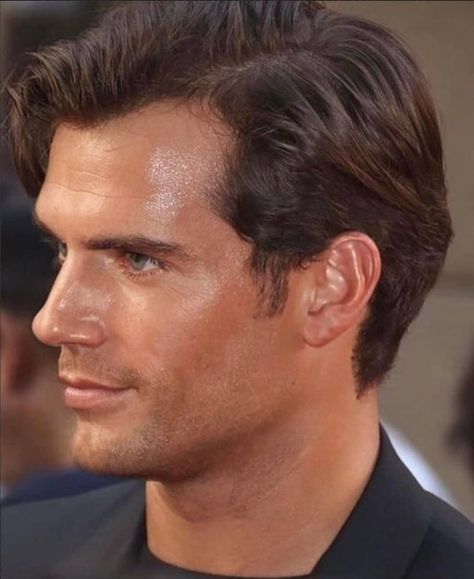 actor Men’s Long Taper Haircut, Classic Side Part Men, Henry Cavill Haircut, Henry Cavill Hairstyle, Henry Cavill Long Hair, Sam Haircut, Side Part Hairstyles Men, Superman Hair, Atesh Salih