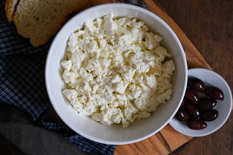 Mizithra (Myzithra) Mizithra Cheese, Greek Recipes Authentic, Greek Appetizers, Greek Cheese, Lactose Free Milk, Clam Recipes, Greek Cooking, Sour Taste, Global Recipes