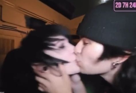 Jake Webber And Johnnie Guilbert, Hot Emo Guy, Cute Emo Guys, Emo People, Jake Weber, Emo Boyfriend, Jake Webber, Emo Men, Fangirl Problems