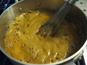 Bloatal Recall: Molasses Sponge Candy Molasses Sponge Candy Recipe, Molasses Puff Candy Recipe, Molasses Candy Recipe, Molasses Candy, Syrup Sponge, Sponge Candy, Honeycomb Candy, Molasses Recipes, Hard Candy Recipes