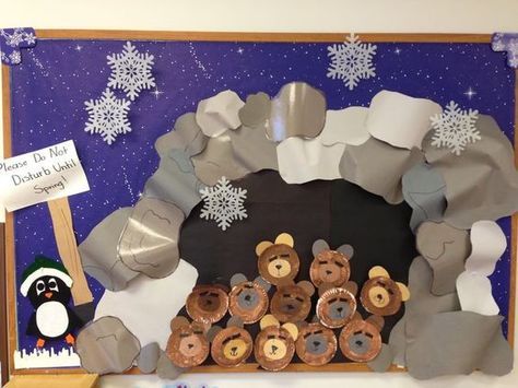 Bear Bulletin Board Ideas, Hibernation Preschool, Preschool Boards, January Bulletin Boards, Winter Bulletin Boards, Preschool Bulletin, Winter Classroom, Preschool Bulletin Boards, Winter Kindergarten