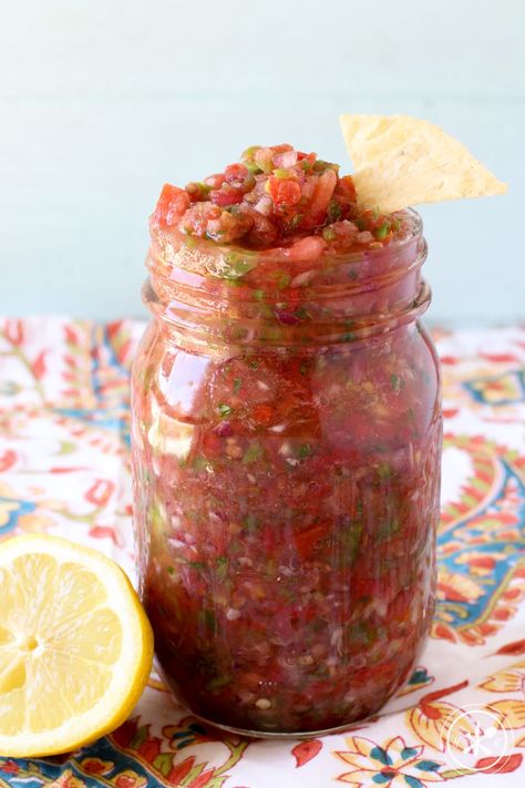 Mild Salsa Recipe, Hot Salsa Recipes, Homemade Chunky Salsa, Fresh Salsa Recipe Homemade, Chunky Salsa Recipe, Easy Homemade Salsa Recipe, Canned Salsa Recipes, Salsa Canning Recipes, Easy Homemade Salsa