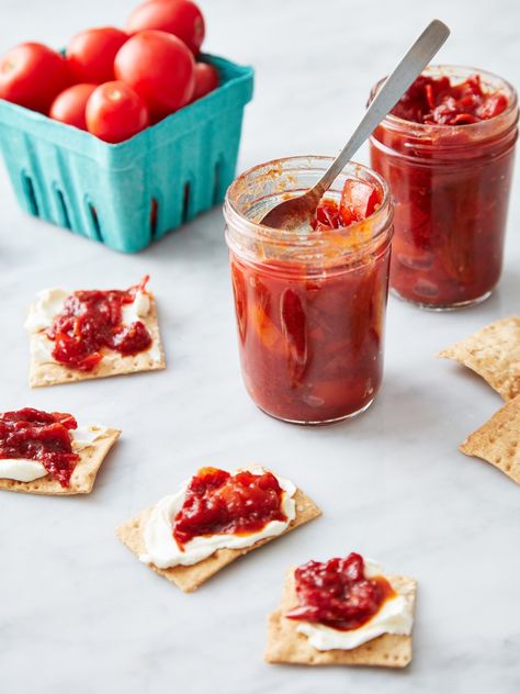 Savory Jam Recipes, Refrigerator Jam, Tomato Jam Recipe, Savory Jam, Jam Recipes Homemade, Tomato Jam, Jam And Jelly, Just Eat It, Cooking Lessons