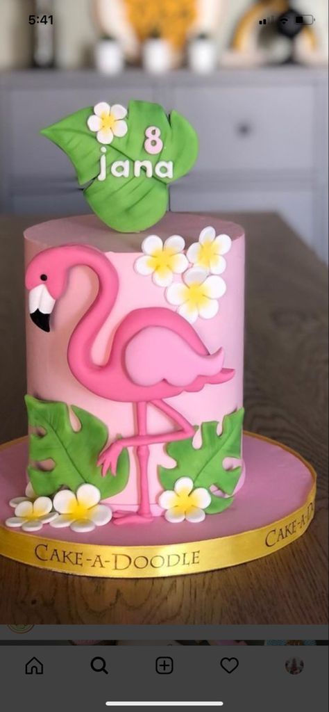 Small Flamingo Cake, Cake Flamingo, Flamingo Cakes Birthday, Simple Flamingo Cake, Fondant Flamingo, Flamingo Birthday Cakes, Flamingo Cake Birthday, Tropical Flamingo Cake, Flamingo Cakes