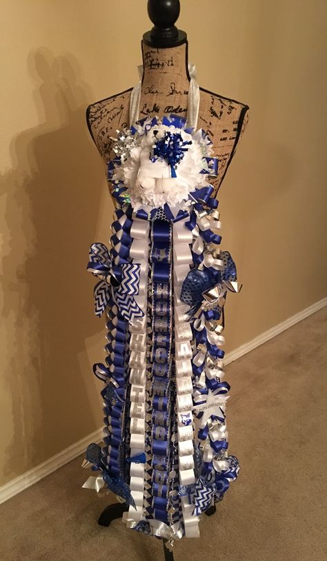 Lehman Lobo Fancy Full Mum with cheer accents Overalls Homecoming, Big Homecoming Mums, Unique Homecoming Mums, Texas Mums, Homecoming Mums Senior, Homecoming Spirit Week, Homecoming Corsage, Football Mums, Texas Homecoming Mums