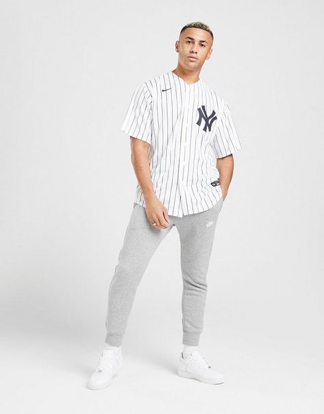 Yankees Jersey Outfit, Jersey Outfit Men, Sports Jersey Outfit, Baseball Shirt Outfit, Yankees Outfit, Baseball Jersey Outfit, Yankees Jersey, New York Yankees Baseball, Clothing Blogs