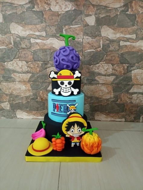 Gum Gum Fruit One Piece Cake, Luffy Party Ideas, One Piece Birthday Decorations, One Piece Anime Cake Design, Luffy Cake One Piece, Gateau One Piece, One Piece Anime Birthday Theme, One Piece Cake Ideas, One Piece Torte