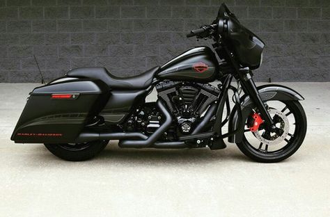 Hd Street Glide, Harley Davidson Night Train, Custom Street Glide, Harley Davidson Roadster, Harley Davidson Crafts, Harley Street Glide, Harley Davidson Images, Harley Davidson Tattoos, Street Glide Harley