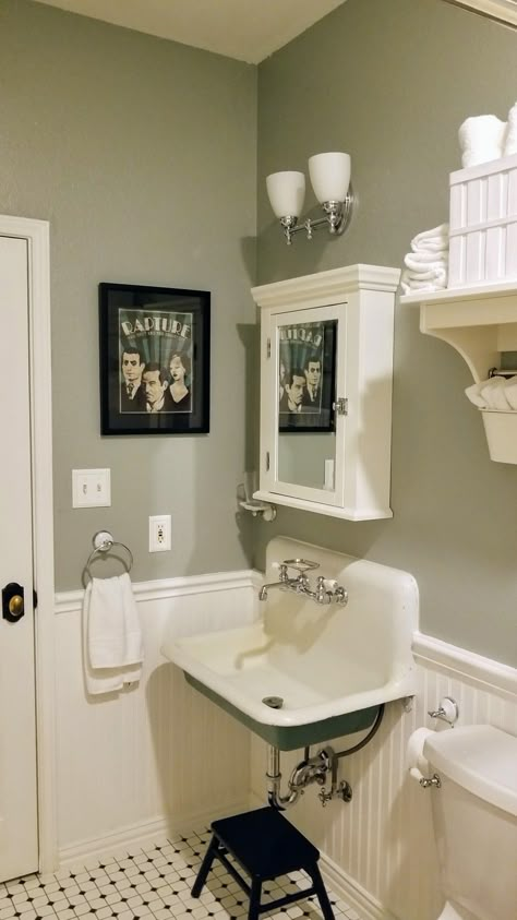 1920's Bathroom with antique cast iron sink and vintage black and white tile. Antique Sinks Bathroom, Vintage Bathrooms 1940, 20th Century Bathroom, Old Bathrooms Vintage, Small Black And White Vintage Bathroom, Small Bathroom Old House, Black And White Antique Bathroom, Lowes Pedestal Sink, Old School Bathroom Ideas