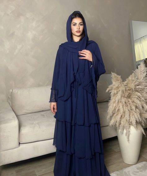 Blue Abaya Aesthetic, Pretty Abayas, Navy Blue Abaya, Everyday Abaya, Abaya Aesthetic, Simple Abaya Designs, Modest Abaya, Hijabi Styles, Abaya Modest