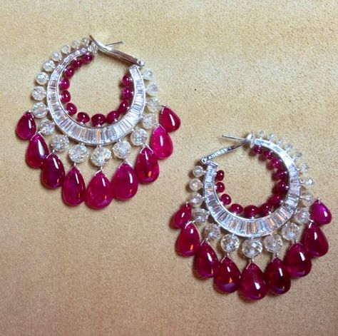 Viren Bhagat loop earrings Viren Bhagat, قلادات متدلية, Bridal Earrings Drop, Wedding Jewellery Collection, Diamond Jewelry Designs, Loop Earrings, Gold Earrings Designs, Ruby Jewelry, White Earrings