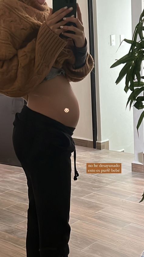 Pregnancy Belly Month By Month, Pregnant Small Bump, Three Months Pregnant Belly, One Month Pregnant Belly, Pregnant Mirror Selfie, 1 Month Pregnant Belly, Small Pregnancy Bump, Pregnancy Belly Week By Week, 3 Months Pregnant Belly