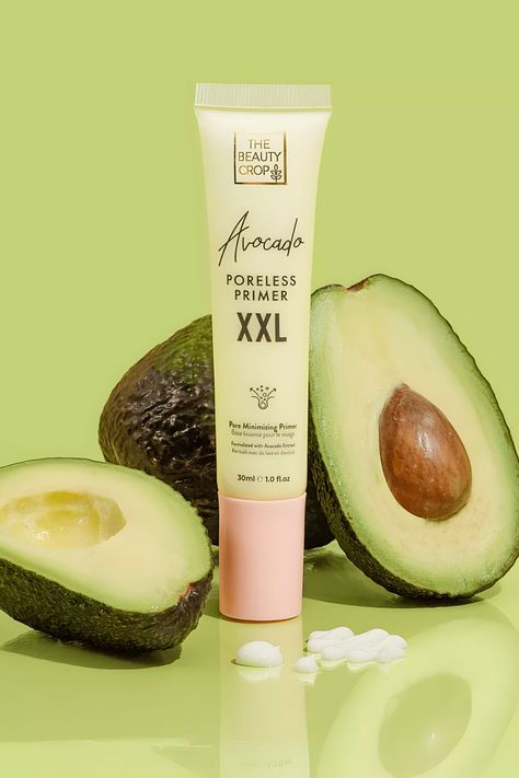 Nourishing milky serum, enriched with avocado, hydrates the skin for a healthy complexion. Experience minimized pores and smoothed skin, ensuring your makeup goes on better and lasts longer. Achieve a soft makeup look that not only looks great but also promotes skin health Find out this guide on xThe Beauty Crop on Marmalade for exclusive insights and tips. #TheBeautyCrop #AvocadoPrimer #SoftMakeupLook #ValentinesGiftIdeas #MakeupGift #PorelessSkin Dewy Primer, Poreless Primer, Soft Makeup Look, Poreless Skin, Best Primer, Gel Primer, Soft Makeup Looks, Panda Eyes, Subtle Makeup