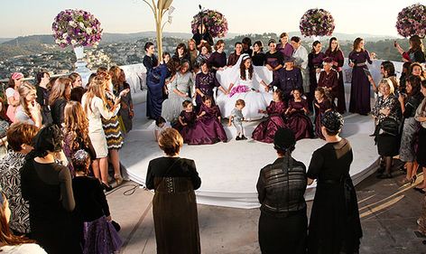 Jewish Wedding 101: The Kabbalat Panim, Hachnasat Kallah, and The Chosen’s Tish - Jewish Wedding BlogJewish Wedding Blog Jewish Wedding Traditions, Jewish Bride, Wedding 101, Jewish Marriage, Jewish Wedding Ceremony, Abraham And Sarah, Bride’s Mother, Orthodox Wedding, Wedding Traditions