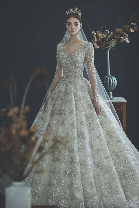 Disney Wedding Dresses, Dream Wedding Ideas Dresses, Hair Raising, Dress Simple, A Wedding Dress, Wedding Dress Couture, Wedding Dress Trends, Princess Wedding Dresses, Best Wedding Dresses