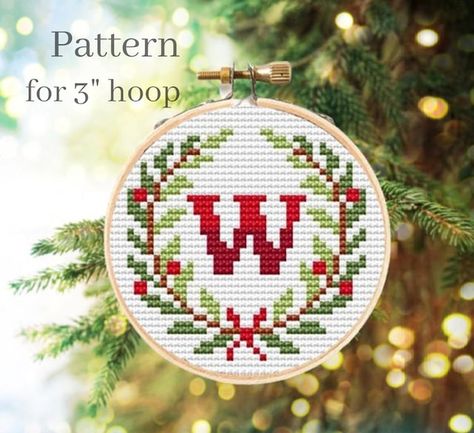 FloReenStudio - Etsy Canada Cross Stitch Christmas Wreath, Cross Stitch Christmas Ornaments Free, Cross Stitch Ornaments Patterns, Cross Stitch Initials, Fonts Cross Stitch, Christmas Cross Stitch Alphabet, Cross Stitch Wreath, Christmas Monogram Letters, Cross Stitch Monogram Patterns