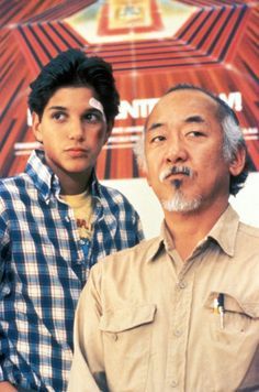 Ralph Macchio & Pat Morita, The Karate Kid (1984) Karate Kid 4, Ropa Indie Kid, 80s Men Fashion, Karate Kid 2, Karate Kid 1984, Mr Miyagi, Karate Moves, The Karate Kid 1984, Karate Kid Movie