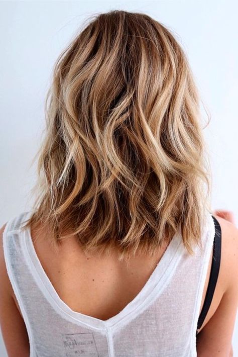 Beach Wavy Hairstyles for Medium Length Hair ★ See more: http://lovehairstyles.com/beach-wavy-hairstyles-for-medium-length-hair/ Longbob Hair, Lob Haircut, Shag Hairstyles, Super Hair, Shoulder Length Hair Cuts, Mid Length Hair, Medium Hair Cuts, Shoulder Length Hair, Medium Length Hair Cuts