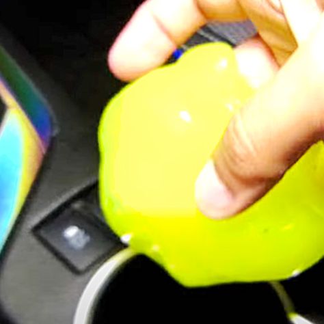 How To Clean Car Dust With Slime - Easy Ways To Clean A Car - Slime Hacks Car Cleaning Putty Diy, Car Slime, Slime Hacks, Clean A Car, How To Clean Car, Slime Easy, Clean Car, Clean Phone, Floor Edging