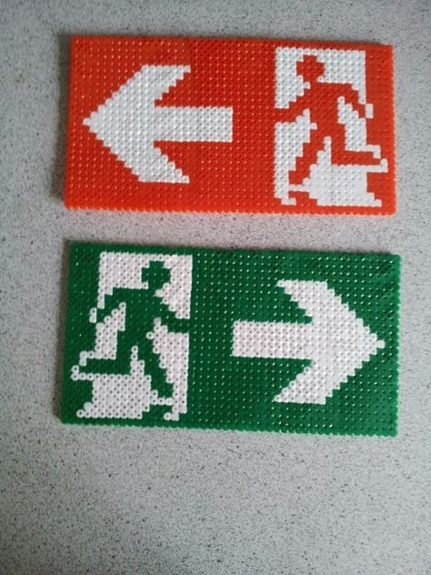 Pixel Art Diy Room Decor, Exit Pixel Art, Exit Sign Pixel Art, Hama Beads Room Decor, Perler Beads Room Decor, Perler Bead Signs, Pixel Art Sign, Perler Bead Light Switch Frames, Pearl Beads Ideas