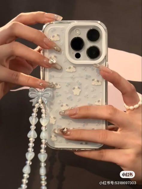 Iphone 14pro Case, Cute Korean Phone Cases, Creative Iphone Case, Girly Iphone Case, Phone Case Inspo, Dream Phone, Bling Phone Cases, Aesthetic Phone Cases, Cute Keychains