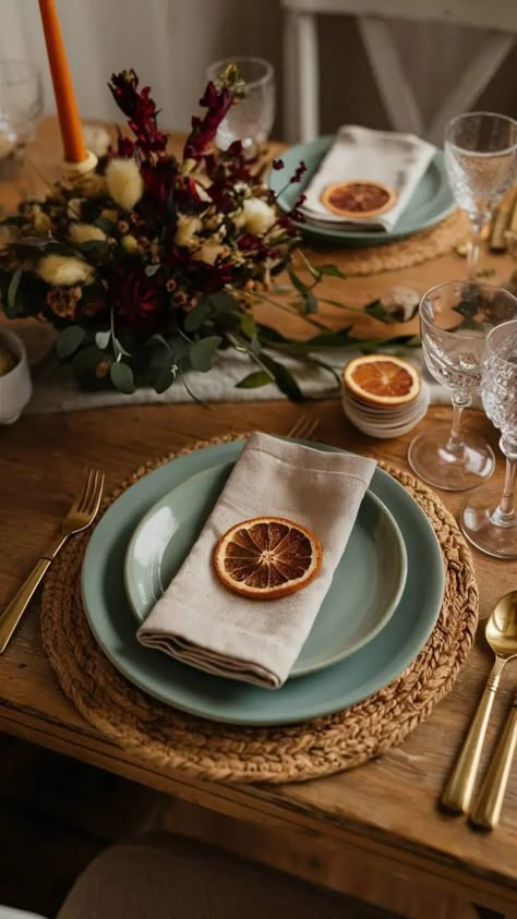 Tropical Thanksgiving Tablescapes, Dried Fruit Tablescape, Dried Orange Thanksgiving Table, Dried Orange Slices Table Decor, Burnt Orange Tablescape, Thanksgiving Inspo Decor, Dried Oranges Table Decor, October Table Decor, Thanksgiving Modern Table Settings