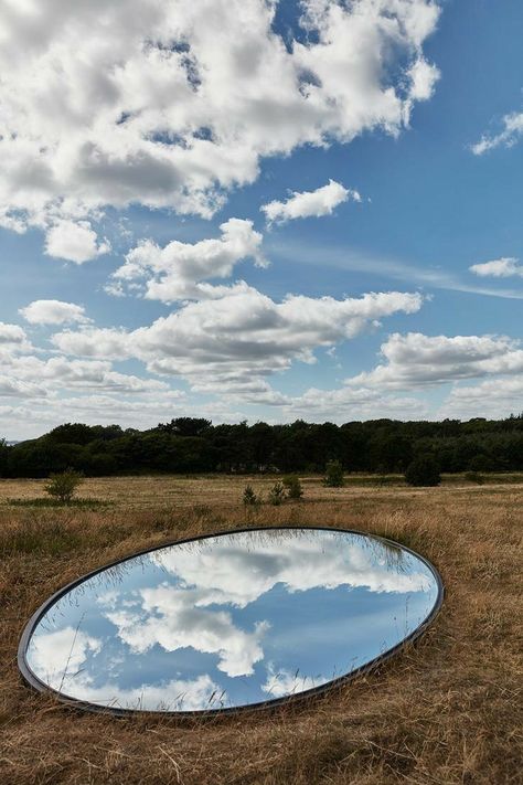 Mirror On Ground, Distortion Photography, The Ground, Sky Reflection, Visuell Identitet, Reflection Photos, Mirror Photography, Reflection Art, Creation Photo