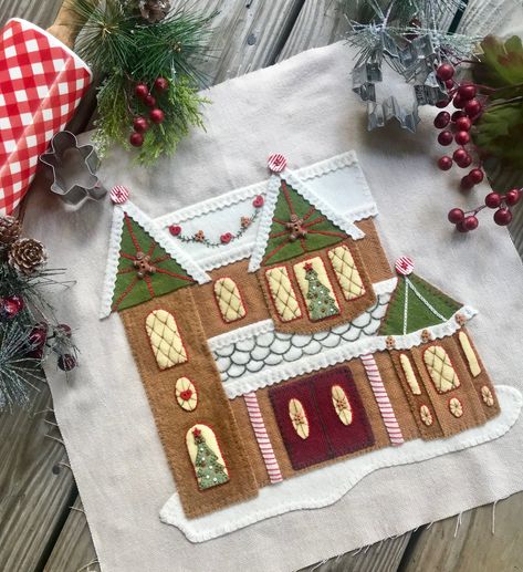 Gingerbread Stitches Gingerbread Quilt, Flannel Background, Wool Applique Kits, House Quilt Block, Wool Felt Projects, Wool Applique Patterns, Applique Kit, Felt Projects, House Quilts