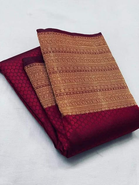 Maroon Pattu Saree, Indian Bride Saree, South Indian Wedding Saree, South Indian Bride Saree, Silk Saree Blouse Designs Patterns, Bride Saree, Maroon Saree, Sarees South Indian, Kanjivaram Sarees Silk