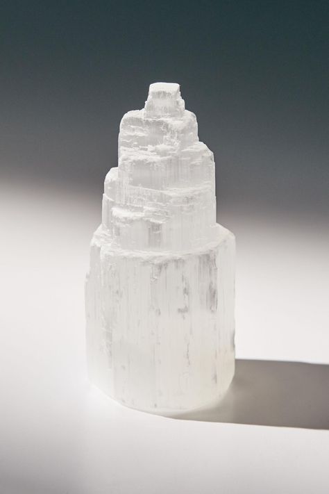 Selenite Tower, Crystal Castle, Himalayan Salt Lamp, Salt Lamp, Selenite Crystal, Bohemian Look, Fluorite Crystal, Room Accessories, Crystal Grid